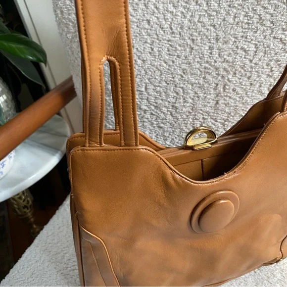 Lou Taylor | Vintage Shoulder Bag w/ Mirror Camel Made In Italy - Picture 7 of 16